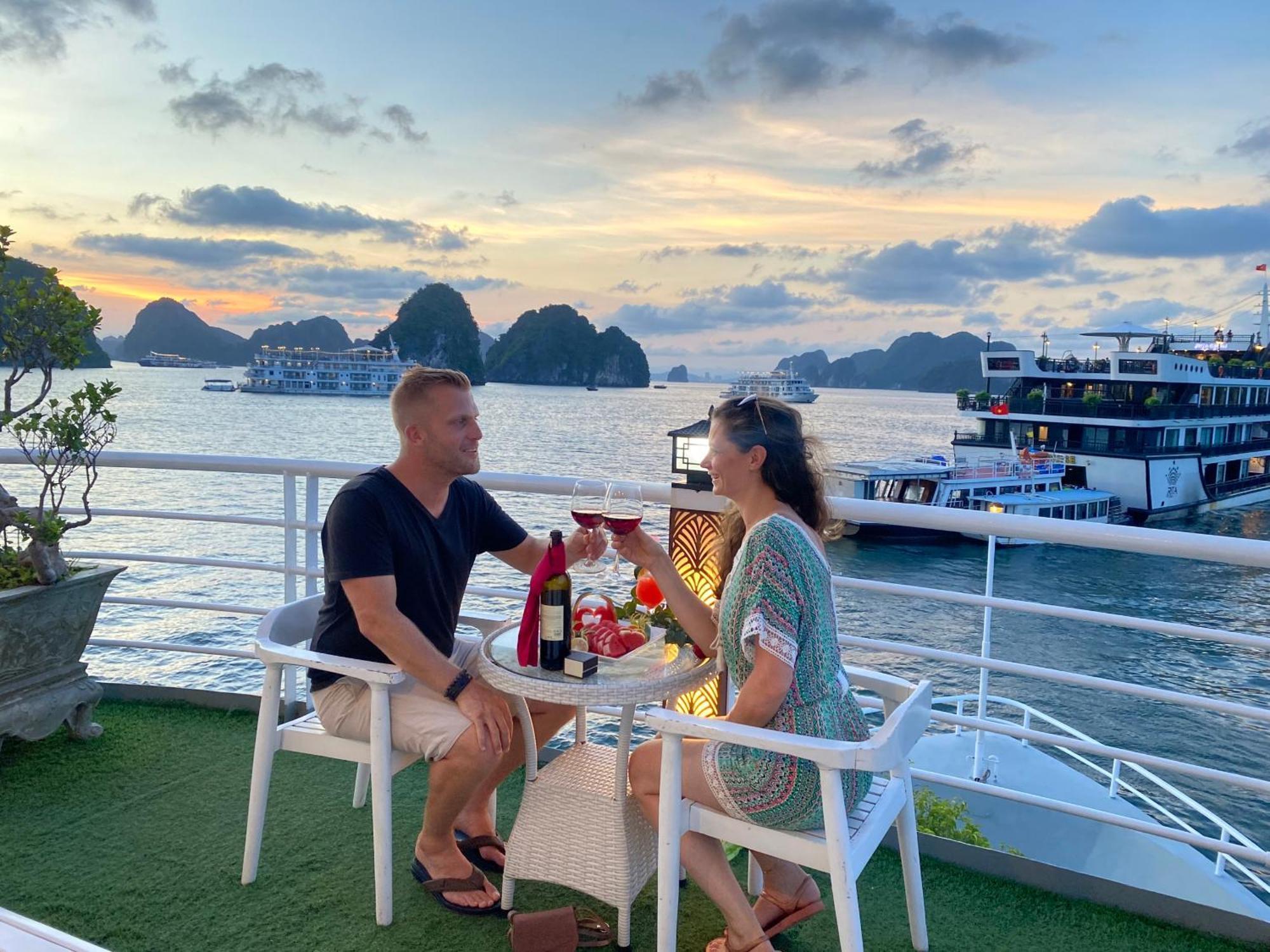 Halong Sapphire Cruises Ha Long Exterior foto